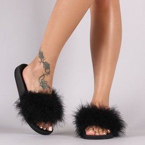 Women's Slip On Fashion Soft Faux Fur Slide Sandals